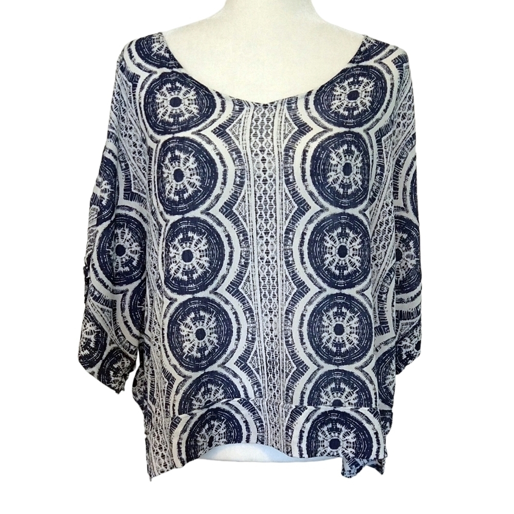 Roxy White Blue Kaleidoscope Boxy Kimono Sleeve Top Lightweight Boho Beach